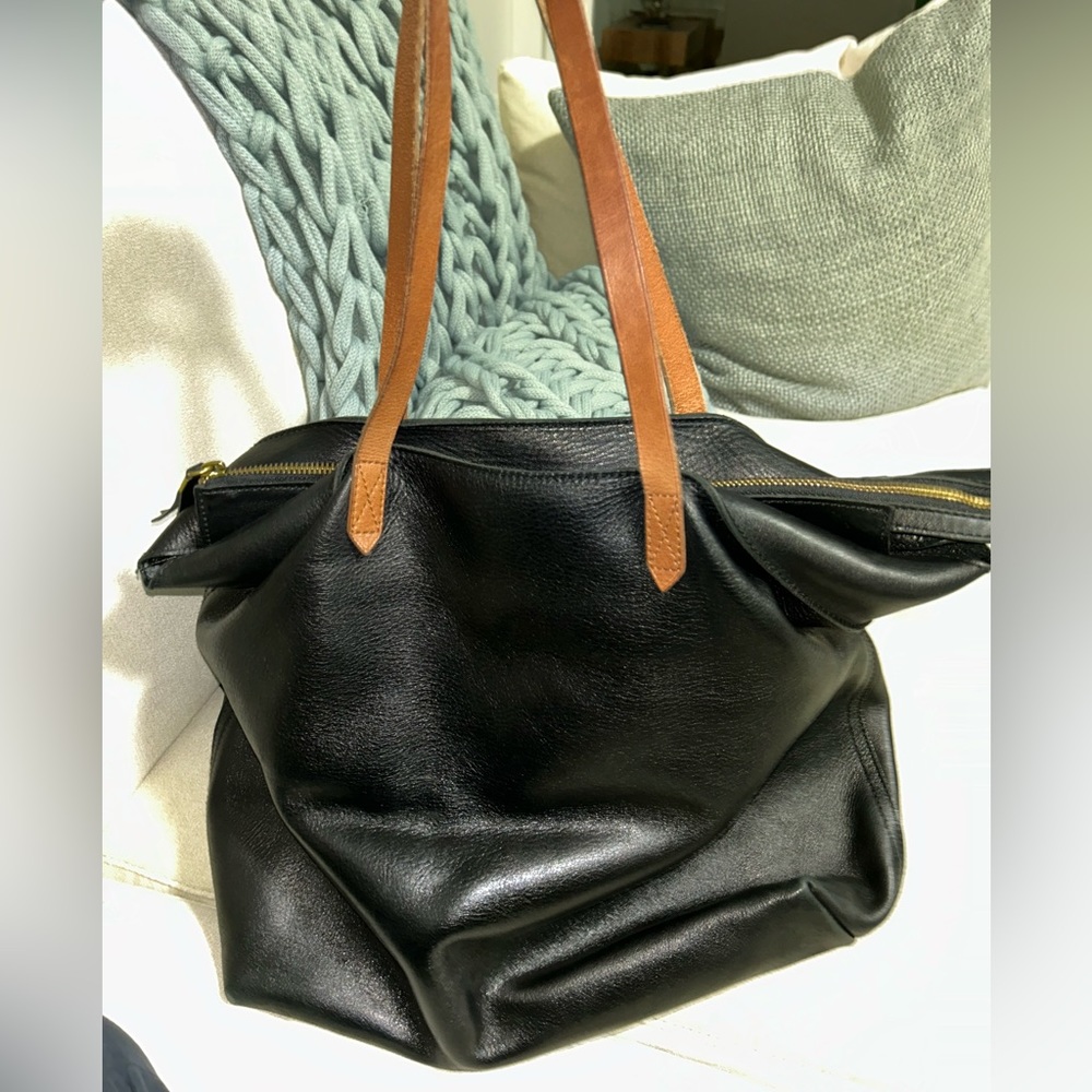 Barely used Madewell leather tote bag!